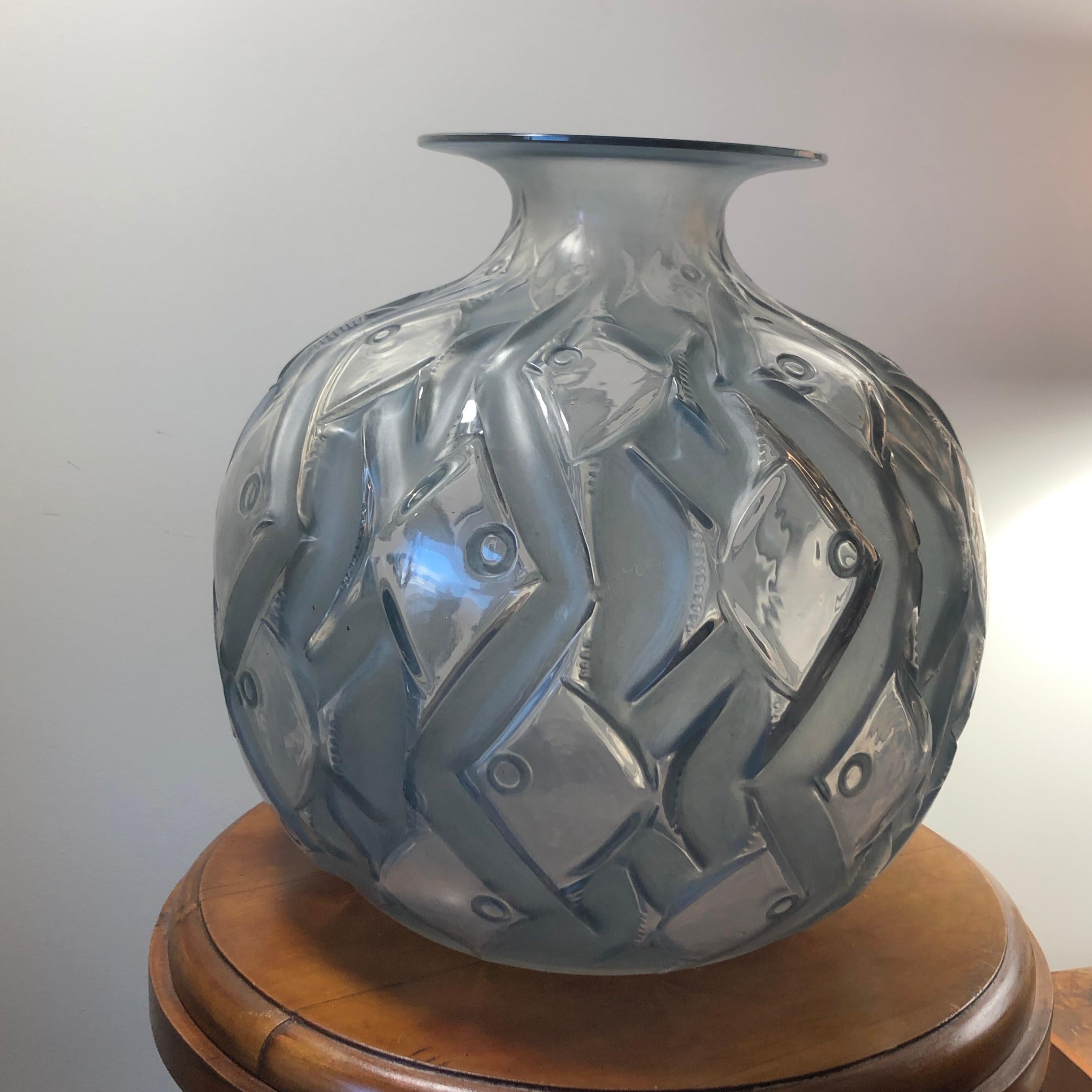 Art Deco 1928 René Lalique Penthievre Vase in Clear Glass with Blue Patina Fishes