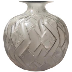 1928 René Lalique Penthievre Vase in Frosted and Clear Glass, Fishes