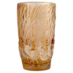 1928 Rene Lalique Vase Coqs et Plumes Verre Sepia Patina