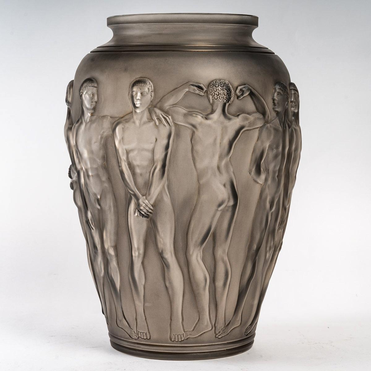French 1928 René Lalique, Vase Palestre Frosted Glass with Grey Patina, Nude Men