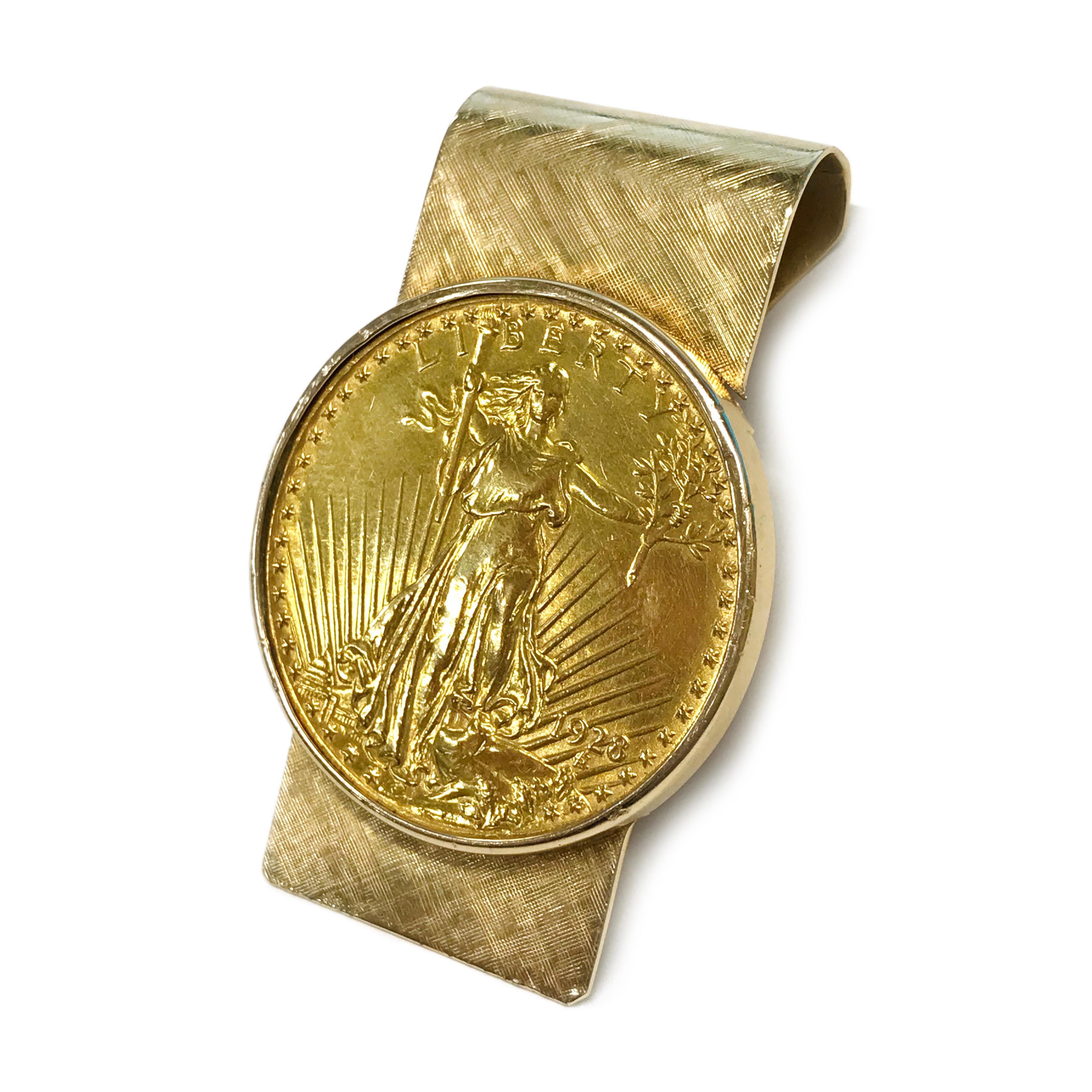  The coin is well struck, bright, and bold and bezel-set on the money clip. Saint Gaudens Gold Double Eagles coin is a favorite with collectors and investors alike. The money clip has a Florentine finish on the front and a smooth finish on the back.