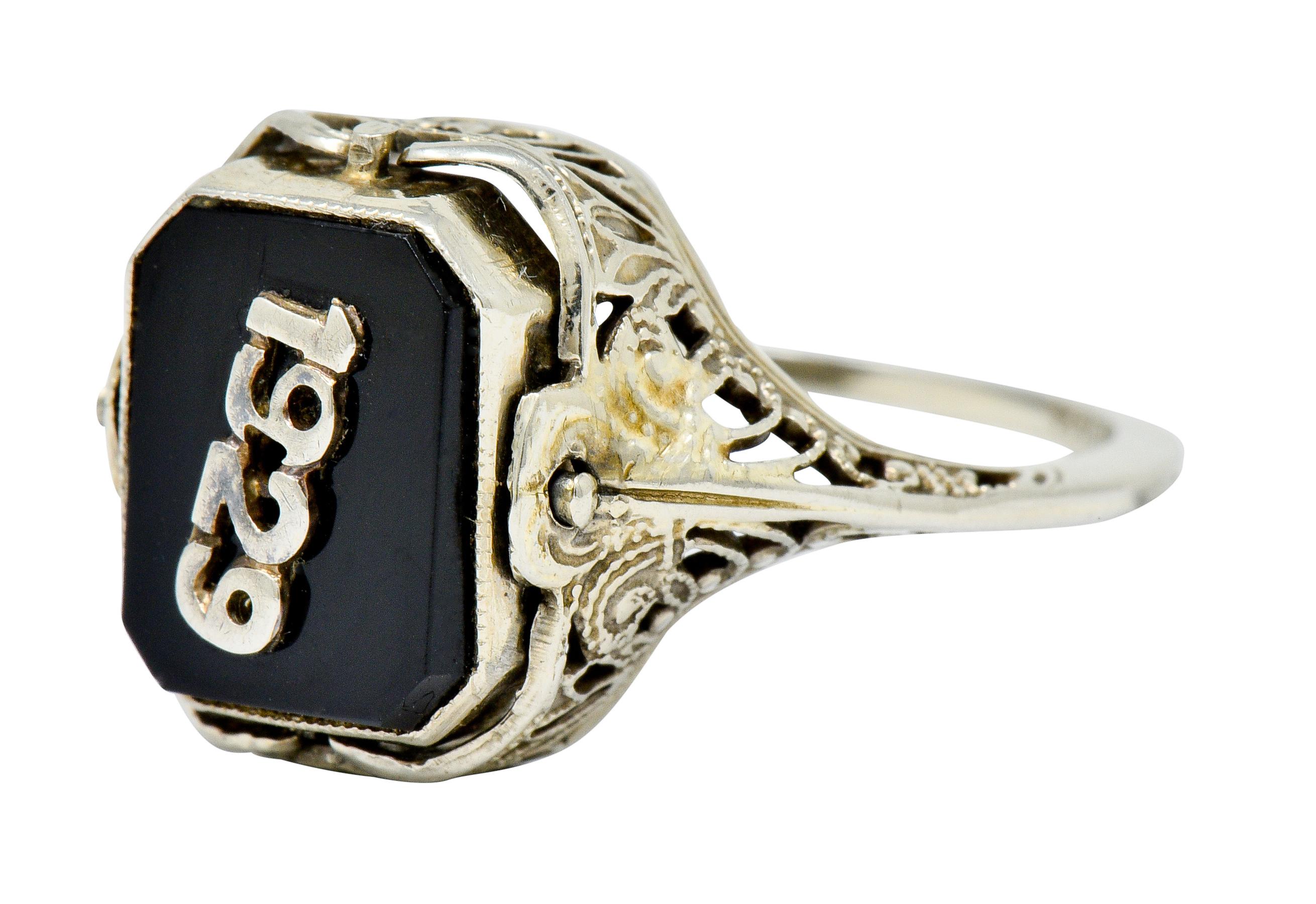 1929 Art Deco Carved Hardstone Onyx Platinum 18 Karat White Gold Cameo Flip Ring 2