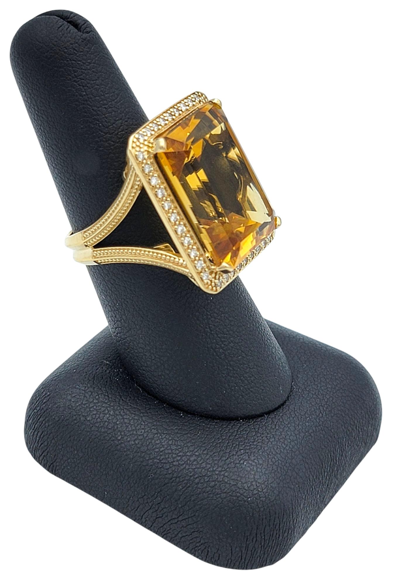 Anillo de cóctel de citrino talla esmeralda y halo de diamantes de 19,29 quilates en oro de 14 quilates en venta 5