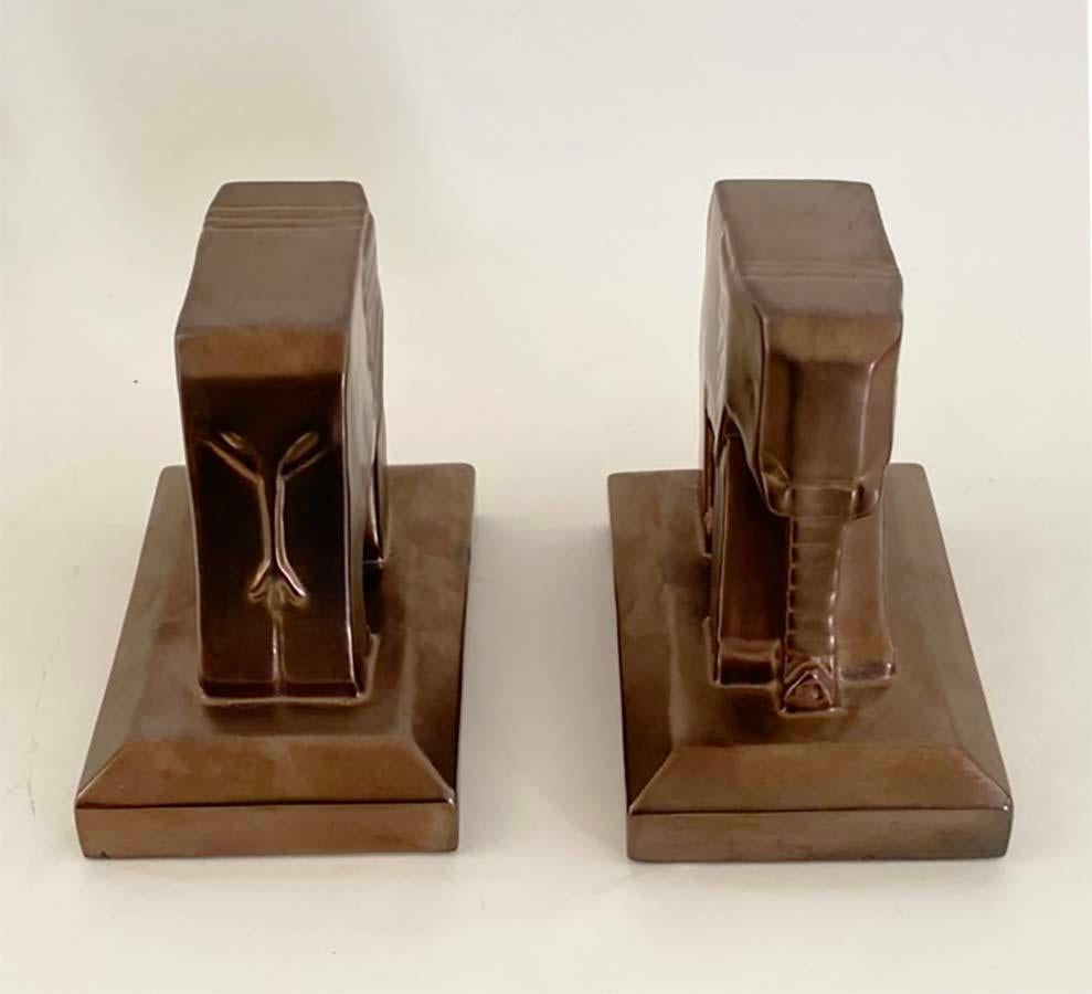 Serre-livres en forme d'éléphant en forme de cowan, métallisé, conçus par Margaret Postgate, 1929 Bon état - En vente à Minneapolis, MN