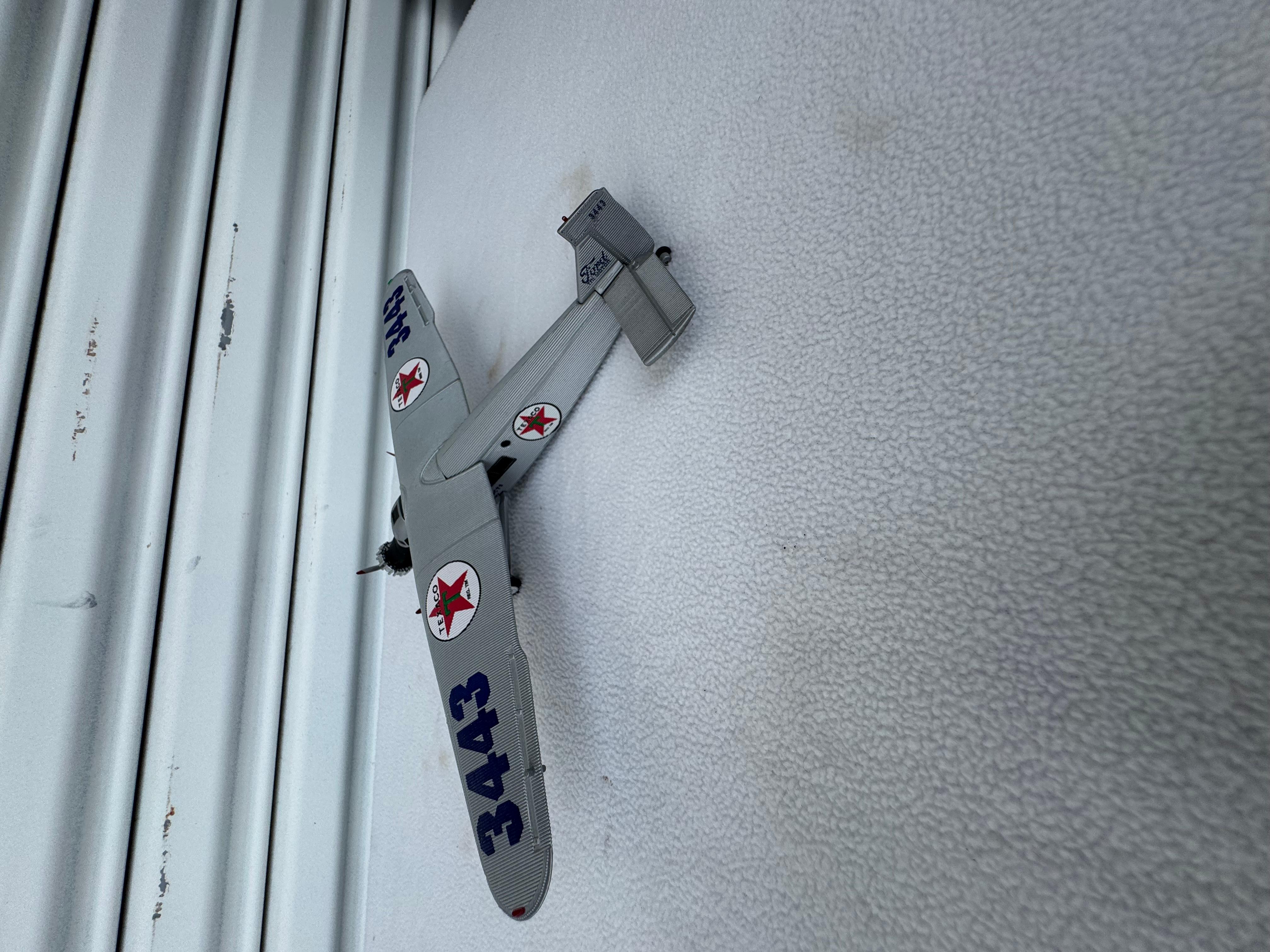 Plastica 1929 Ford Trimotor Texaco Airplane in vendita