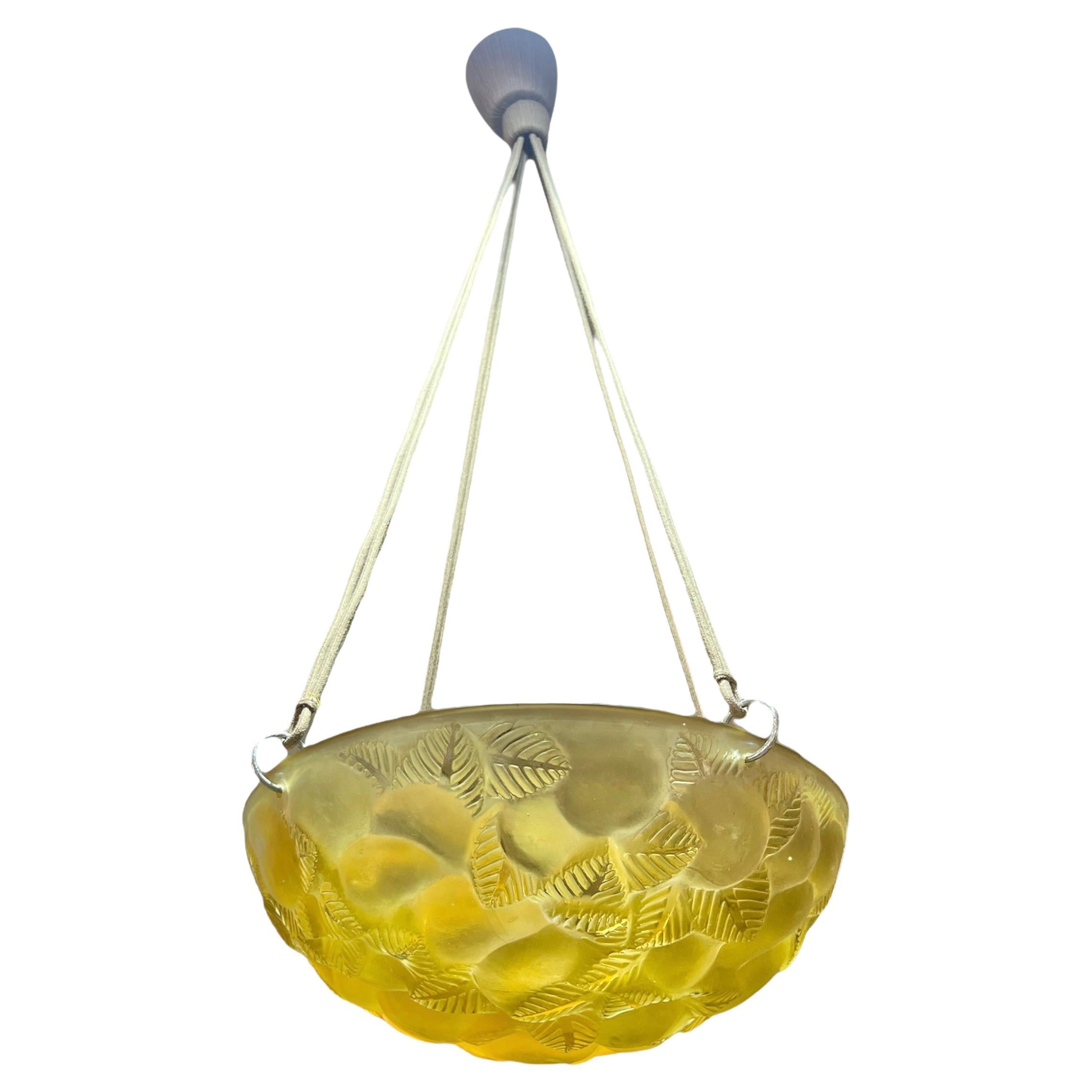 1929 René Lalique - Ceiling Fixture Light Chandelier Lausanne Yellow Amber Glass For Sale