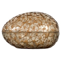 1929 René Lalique - Eierkarton Pervenche Grau geräuchertes Glas mit Sepia Patina