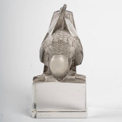 1929 René Lalique Moineau Ailes Croisées Paperweight Glass & Grey Patina Sparrow