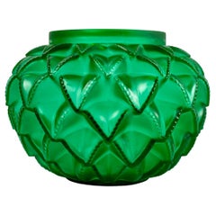 1929 Vase original René Lalique Languedoc en verre vert émeraude, feuilles de cactus