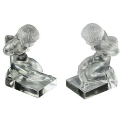1929 René Lalique, Pair of Bookends Amour Frosted Glass
