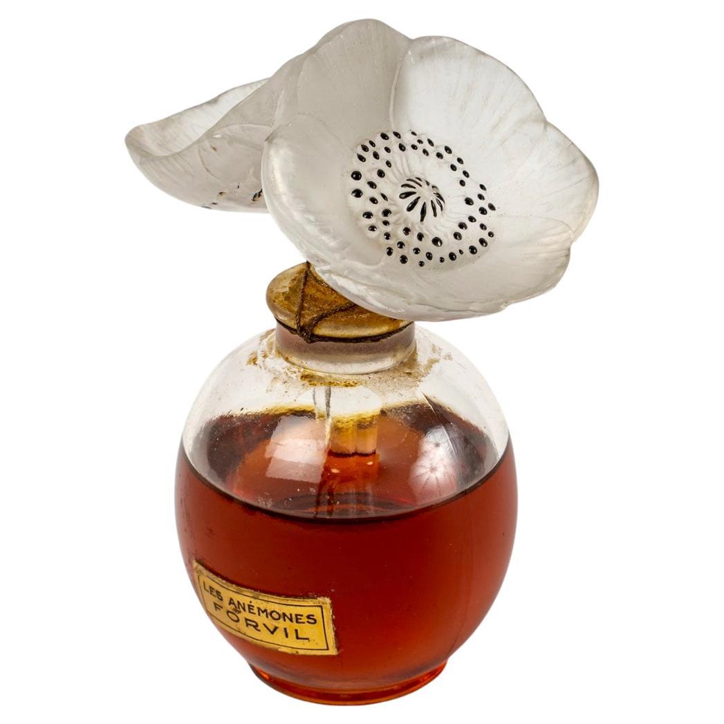 1929 René Lalique - Perfume Bottle Les Anémones Glass With Black Enamel For Forv