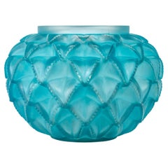 1929 Vase René Lalique Verre du Languedoc à patine bleu turquoise, feuilles de cactus