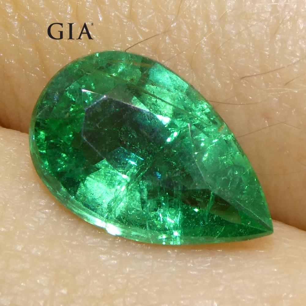 1.92ct Pear Green Emerald GIA Certified Zambia (F2) For Sale 7
