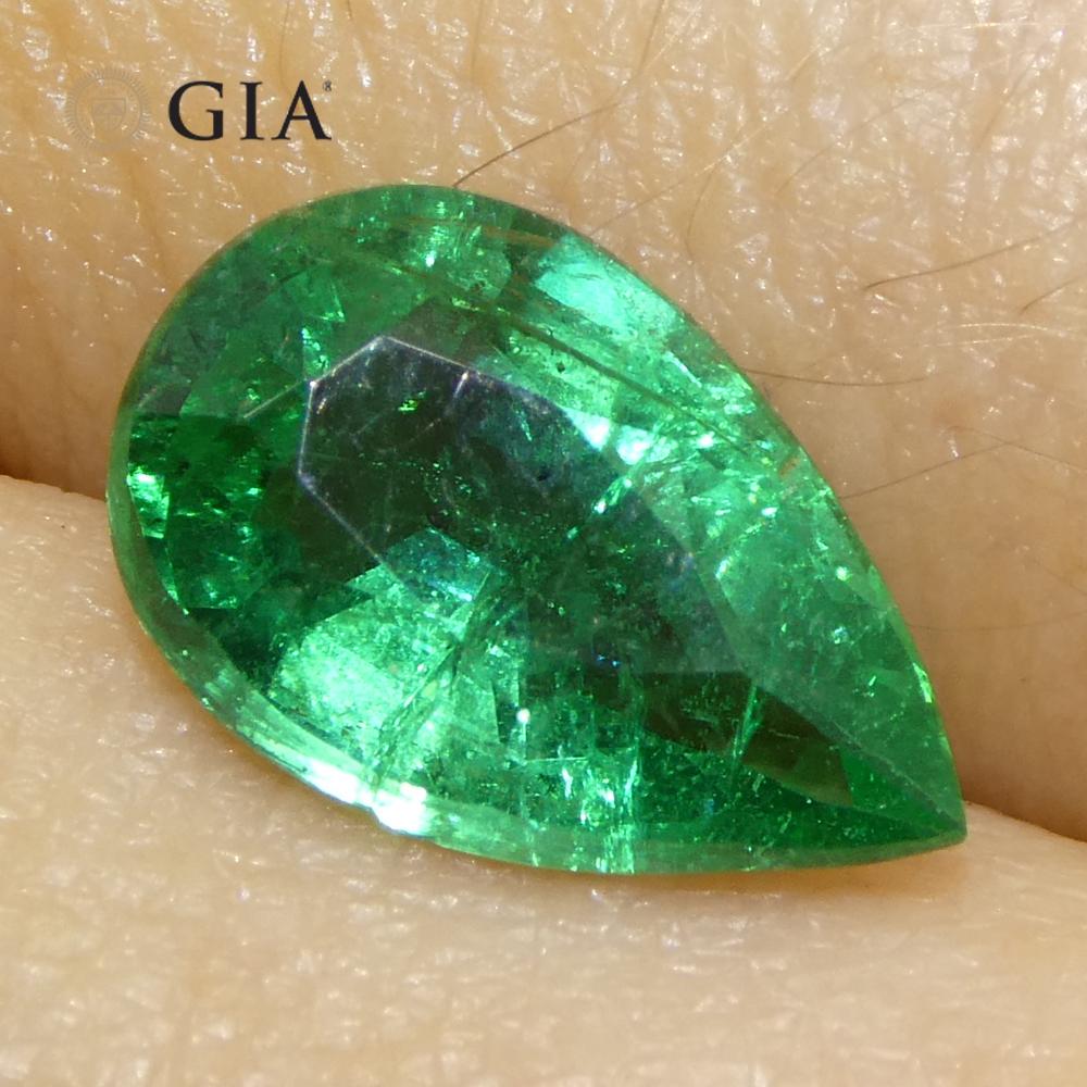 1.92ct Pear Green Emerald GIA Certified Zambia (F2) For Sale 8