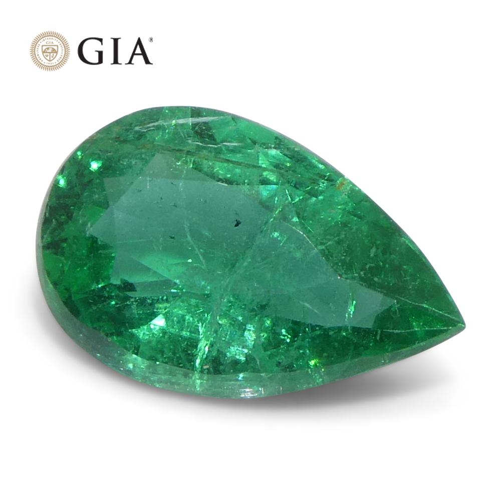 1.92ct Pear Green Emerald GIA Certified Zambia (F2) In New Condition For Sale In Toronto, Ontario