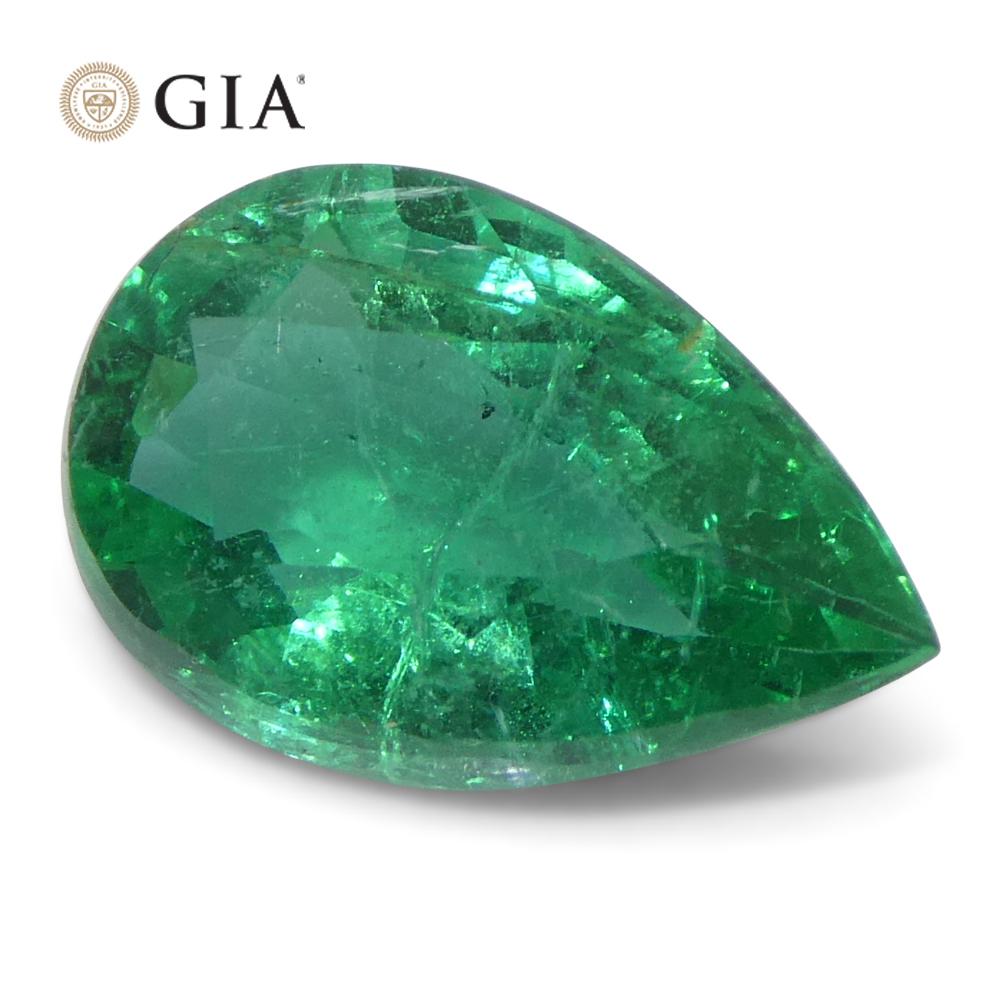 1.92ct Pear Green Emerald GIA Certified Zambia (F2) For Sale 2