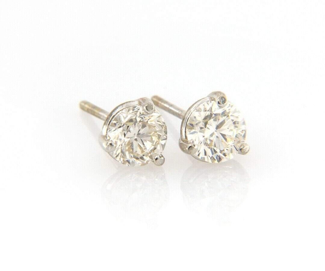 1.92ctw Round Diamond Solitaire Stud Earrings in 14K

Round Diamond Solitaire Stud Earrings
14K White Gold
Diamonds Carat Weight: Approx. 1.92ctw
Clarity: I1
Color: J - K
Weight: Approx. 1.90 Grams
Stamped: 14KS

Condition:
Offered for your