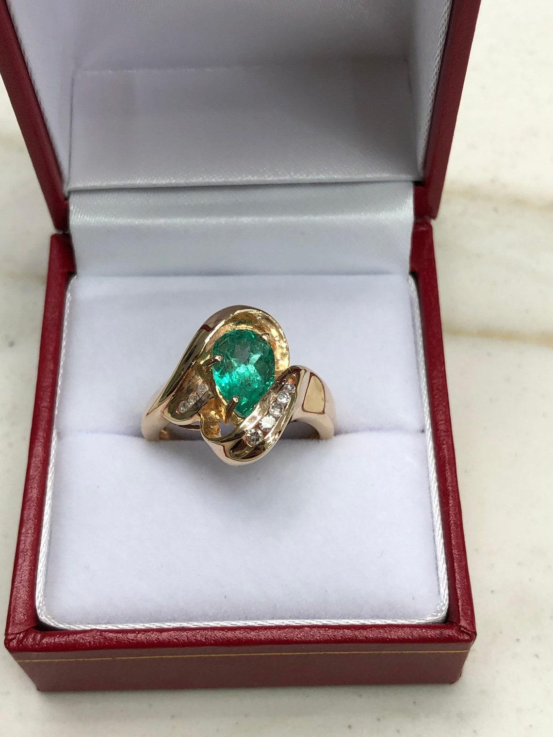 Women's 2.02tcw 14K Colombian Emerald-Pear Cut & Diamond Statement Gold Ring For Sale