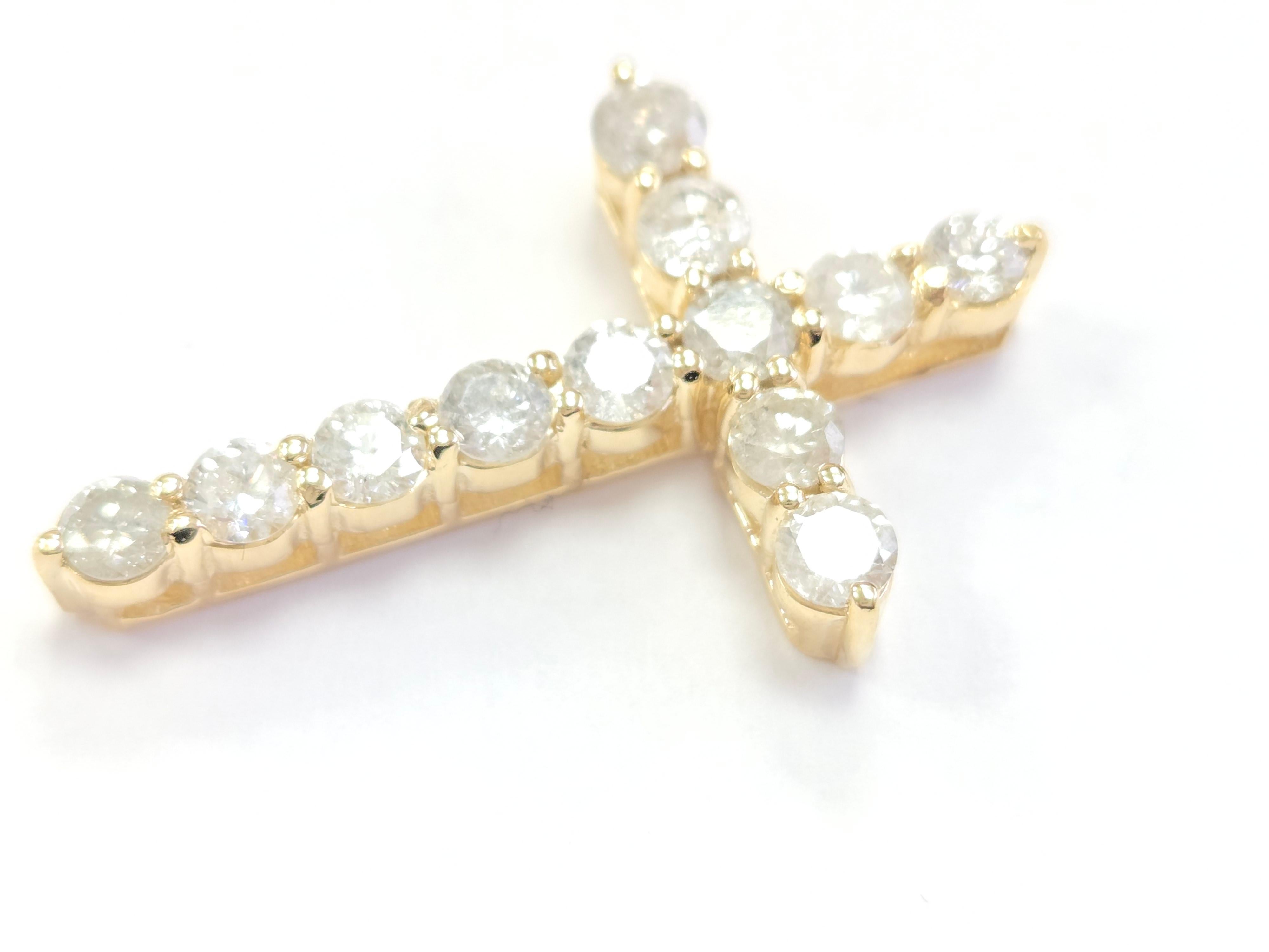 Women's or Men's 1.93 Carat Natural Diamond Cross Pendant 14 Karat Yellow Gold For Sale