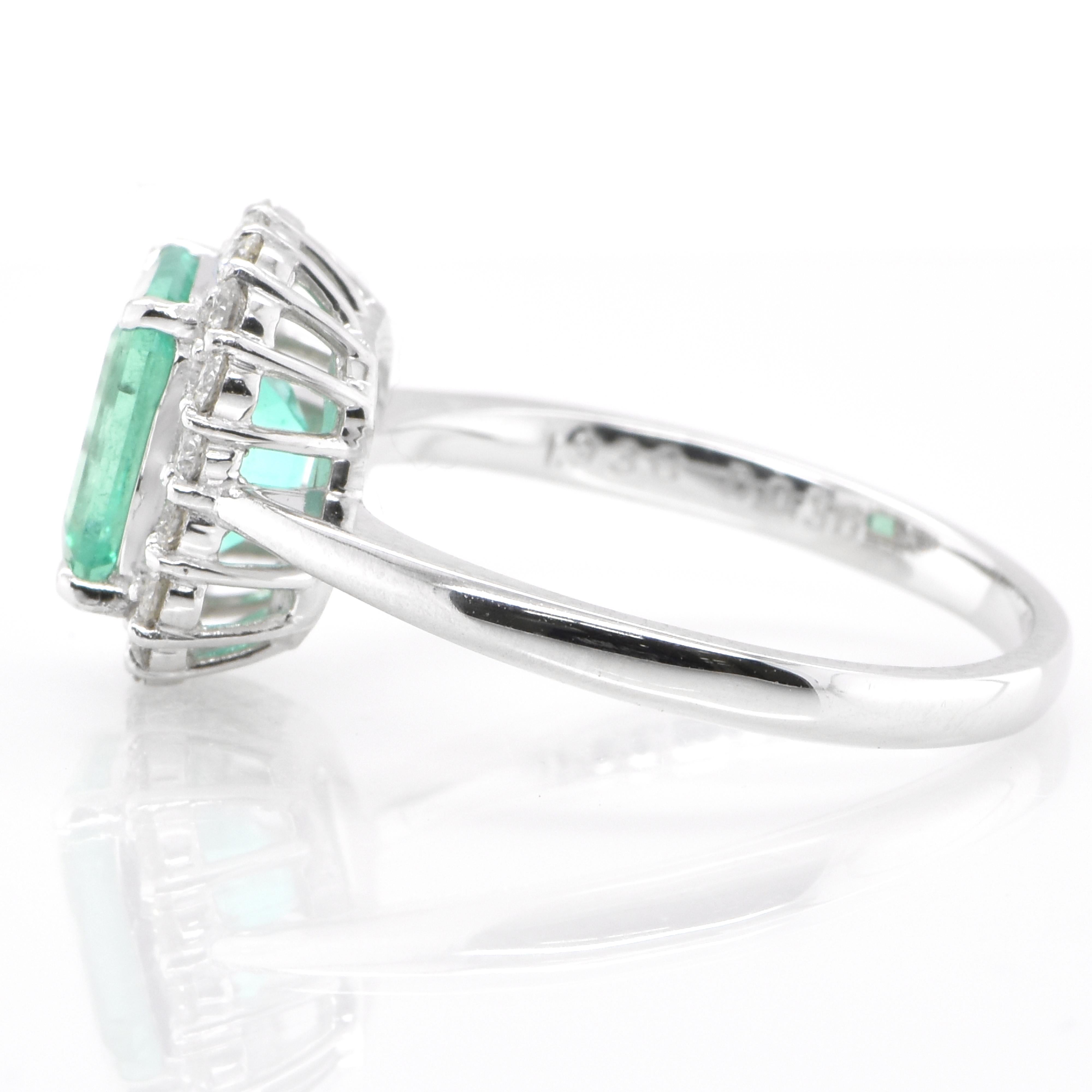 1.93 Carat Natural Emerald and Diamond Halo Cocktail Ring Set in Platinum In New Condition In Tokyo, JP