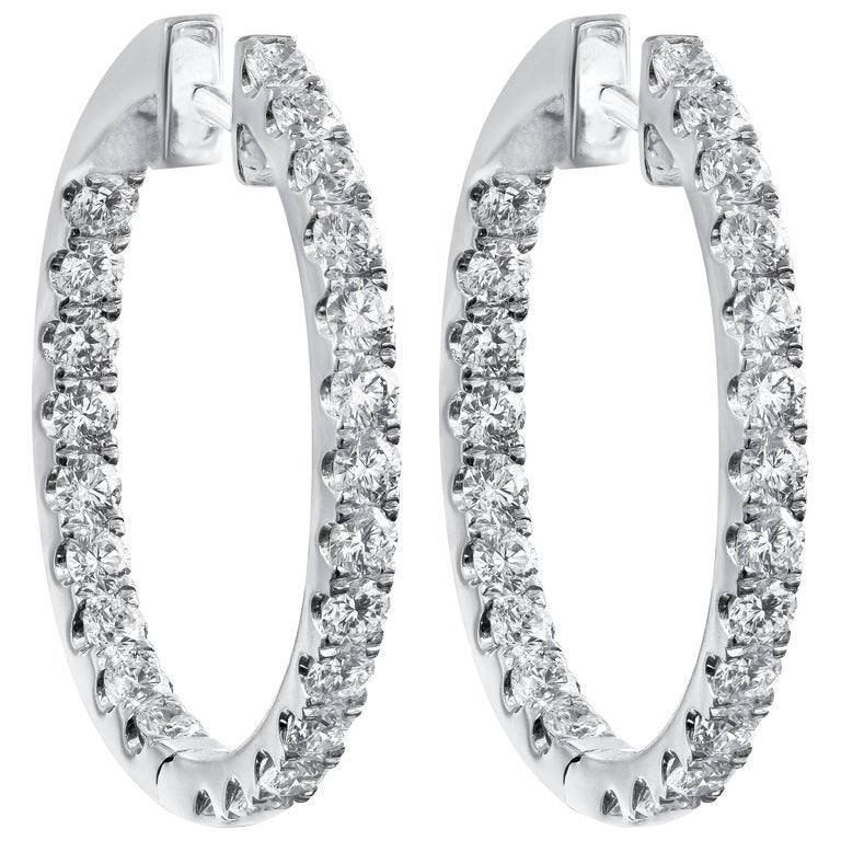 1 93 Carat Round Diamond Oval Shaped Hoop Earrings For At 1stdibs 1 93 Carat Round Diamond Oval Shaped Hoop Earrings For