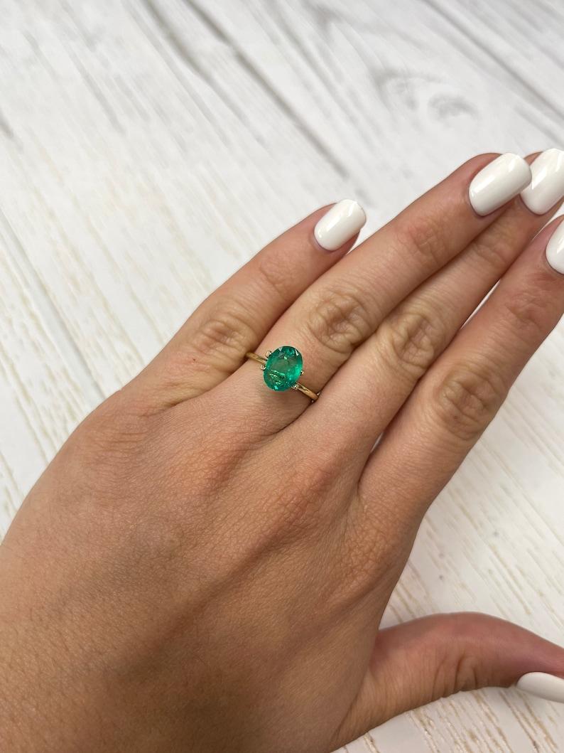 1.93 Ct 9.5x7.3 Grüner Kolumbianischer Ovaler Smaragd Loser Edelstein im Angebot 3
