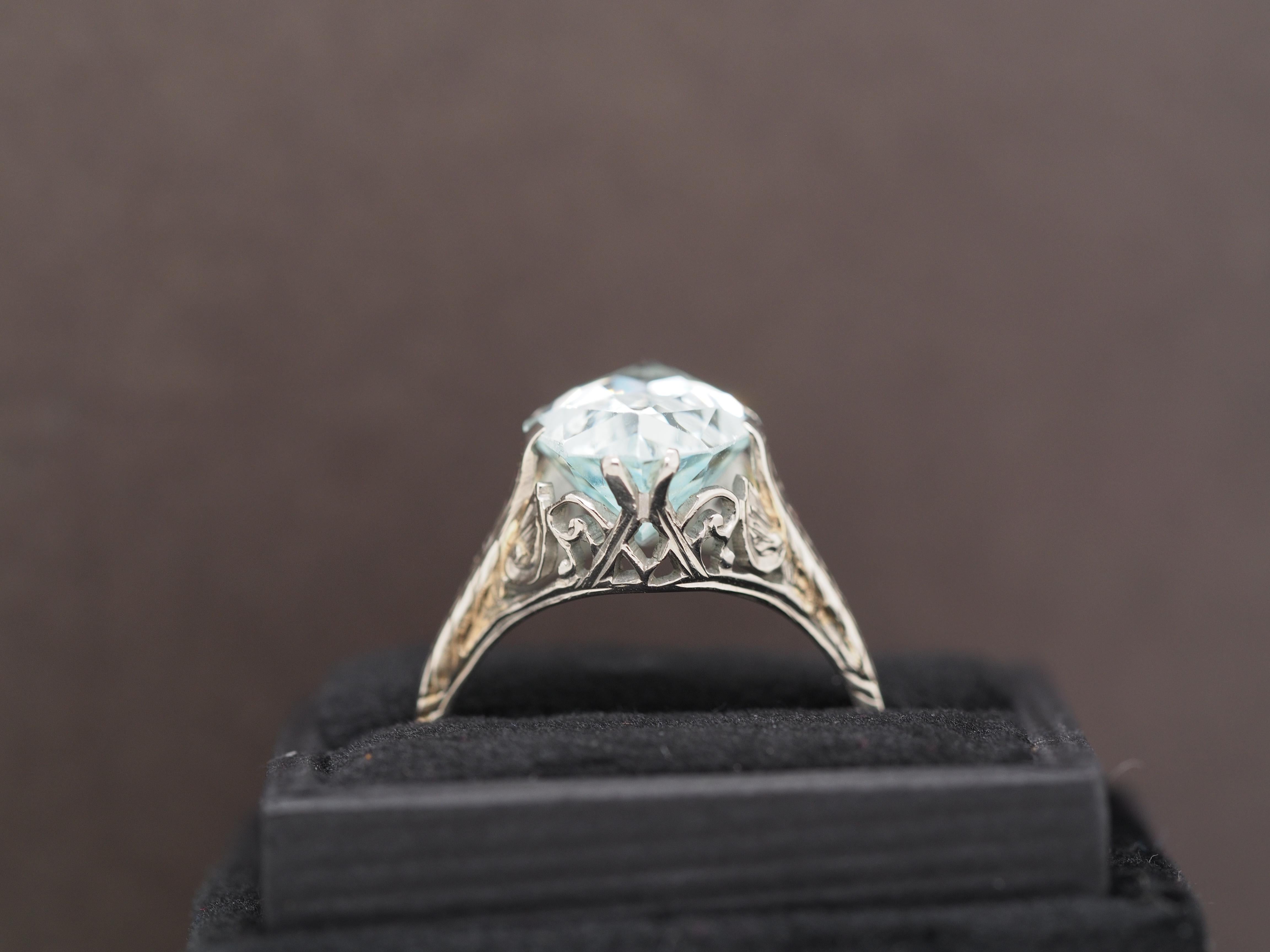 1930 18K White Gold Aquamarine Engagement Ring In Good Condition For Sale In Atlanta, GA