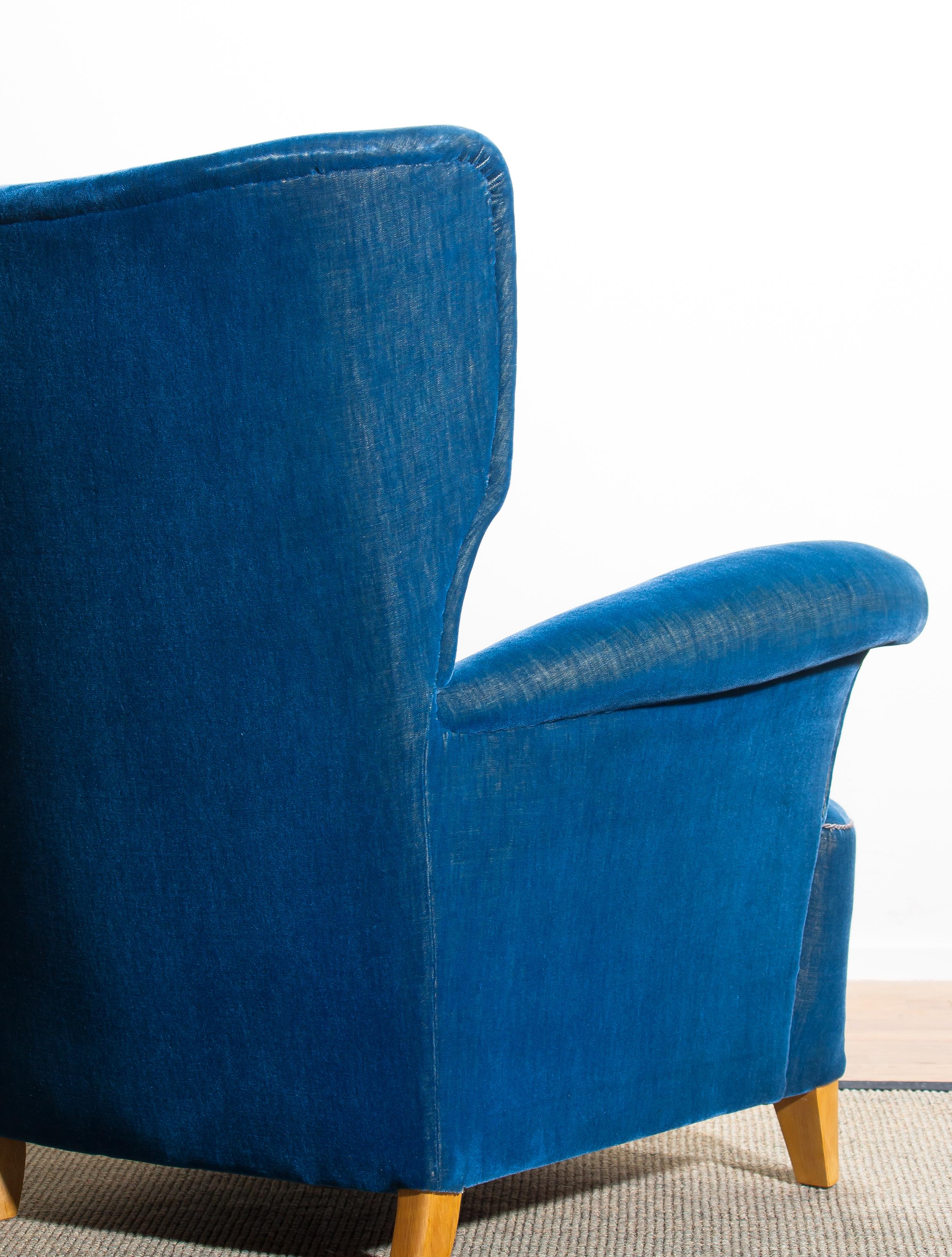 1930-1940 Scandinavian Royal Blue Velvet Wingback Chair 4