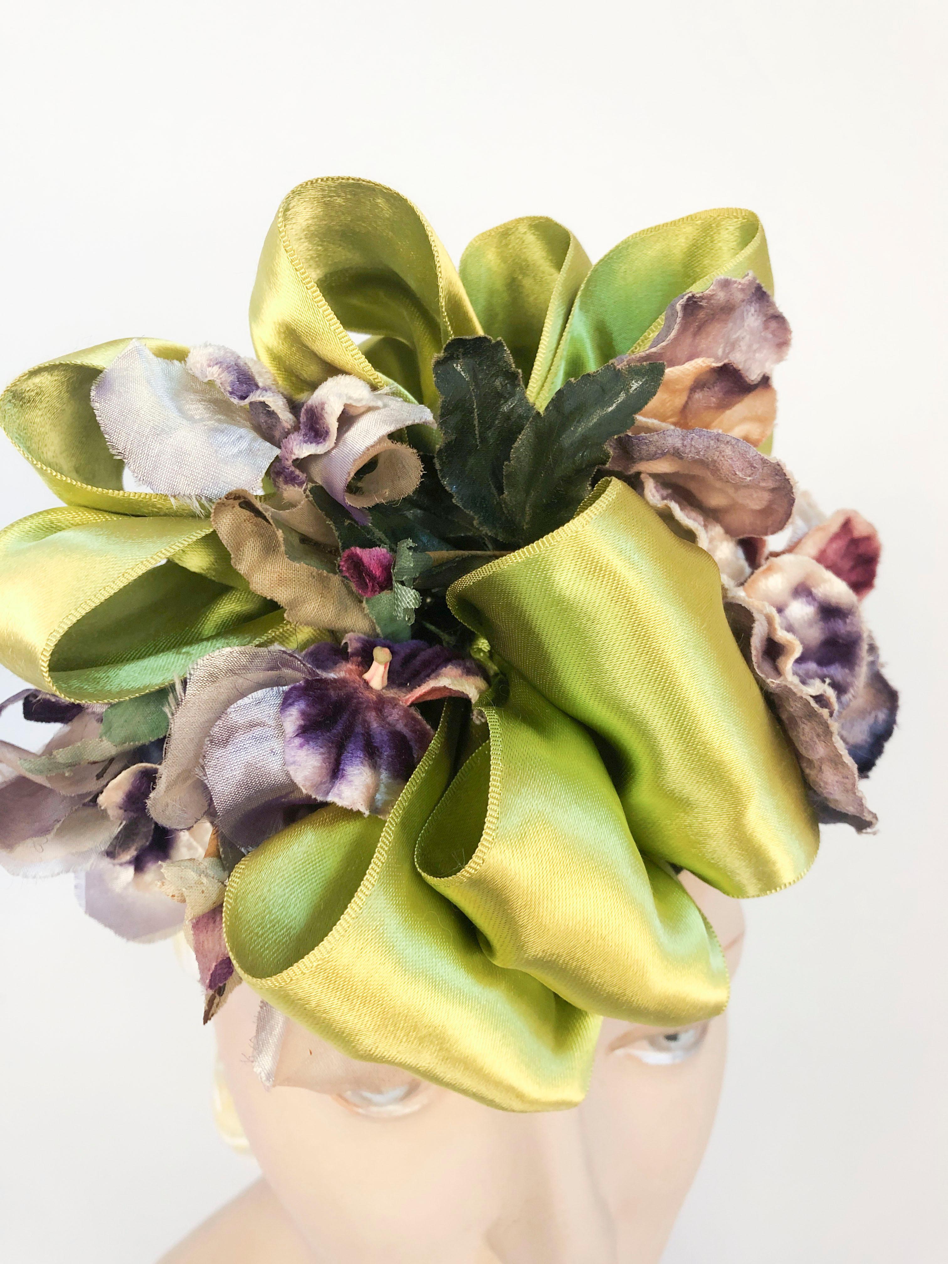 1930/1940s Chartreuse Satin and Violet Velvet Flower Cocktail Hat In Good Condition In San Francisco, CA