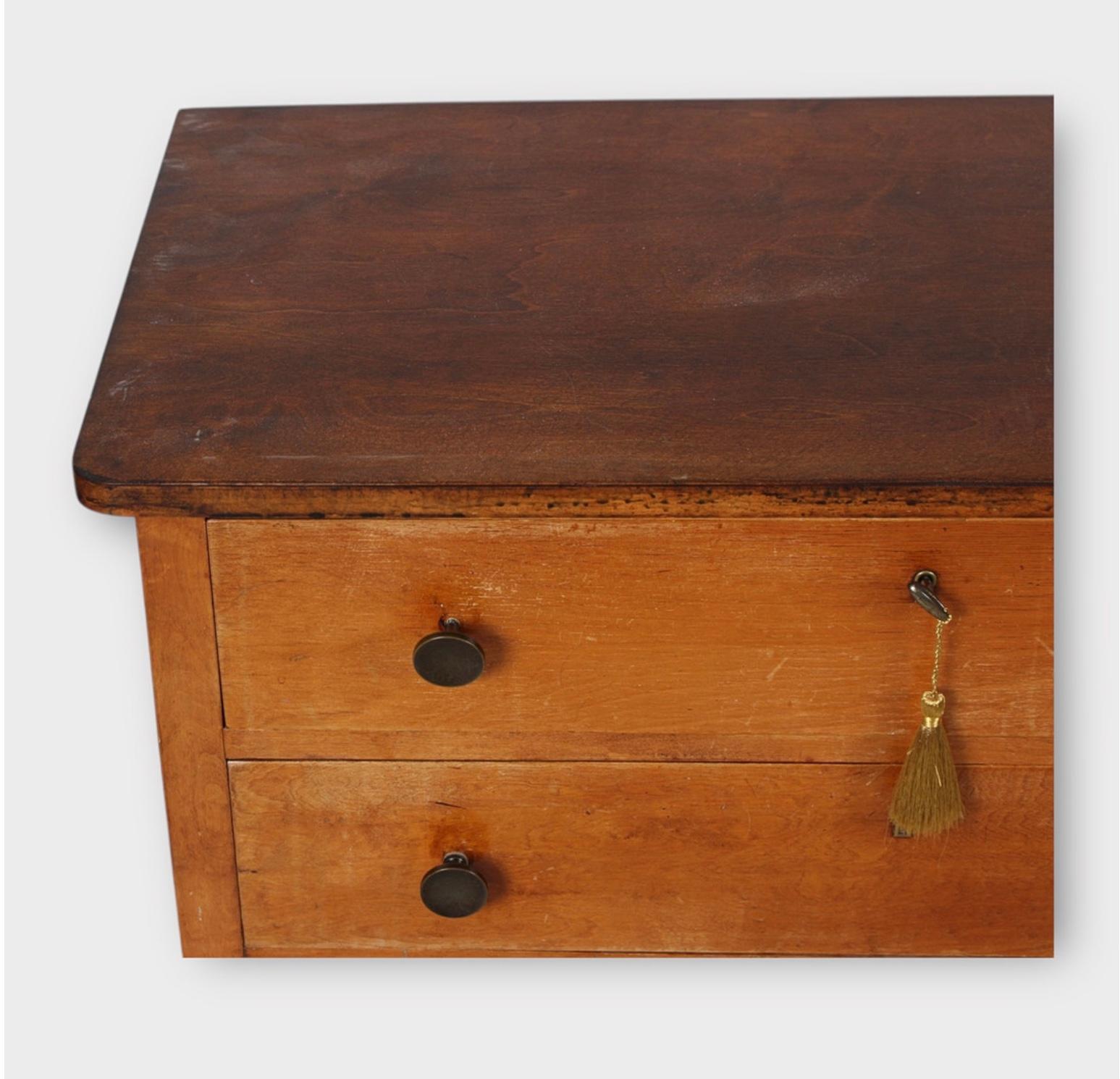Other 1930/40s Swedish three drawer commode For Sale