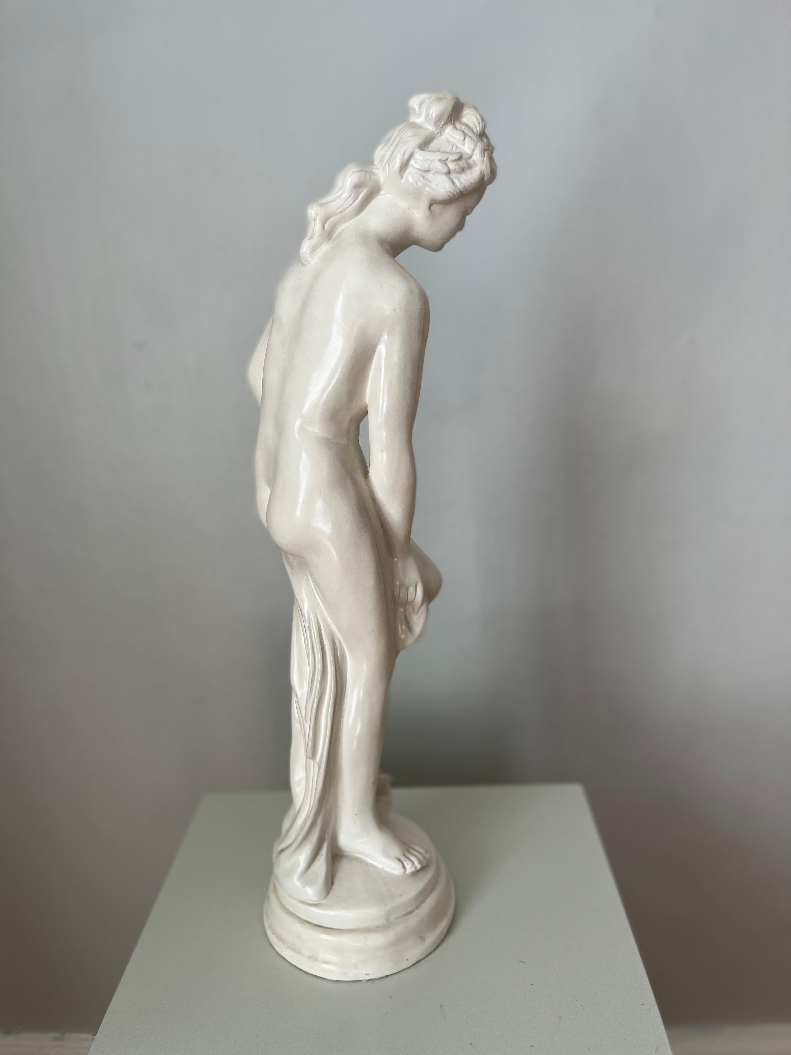1930/40s tall Swedish plaster figurine of woman In Fair Condition For Sale In Frederiksberg C, DK