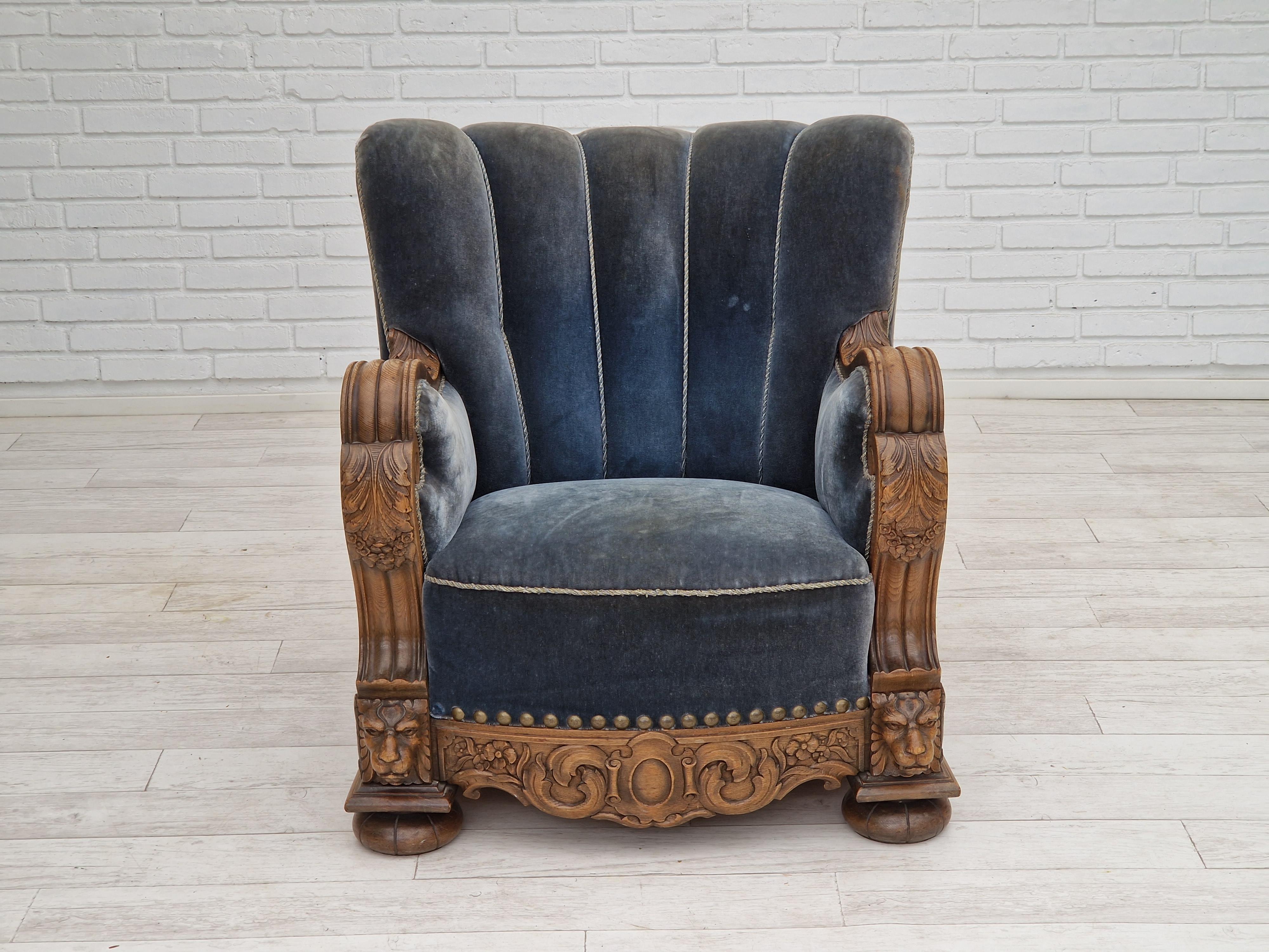 Mid-20th Century 1930-50s Danish Art Deco Design, Relax Chair in Original Ocean Blue Velour