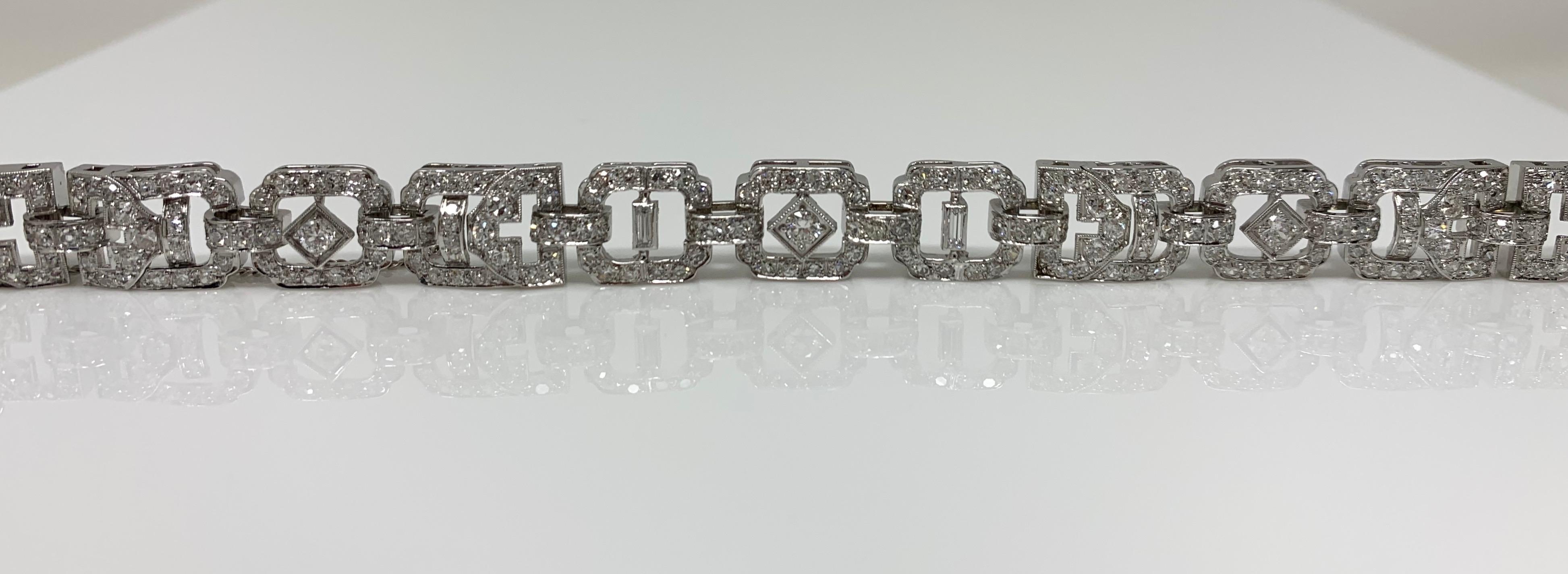 Women's or Men's 1930 Antique 9 Carat White Diamond Bracelet in Platinum For Sale