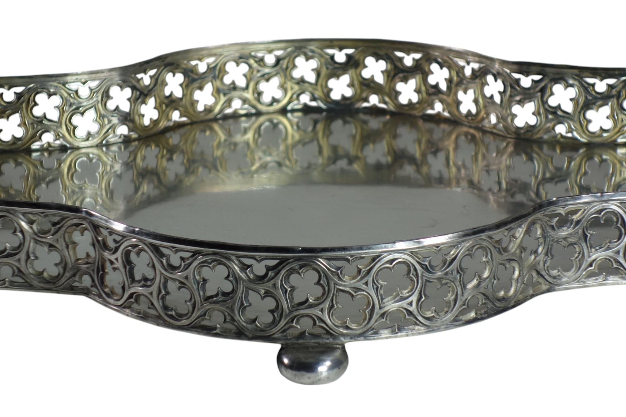 Plaqué argent Plateau en métal argenté de conception italienne Arrigo Finzi, 1930 en vente