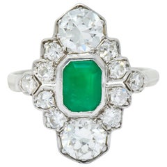 1930 Art Deco 1.80 Carat Emerald Diamond Platinum Dinner Ring