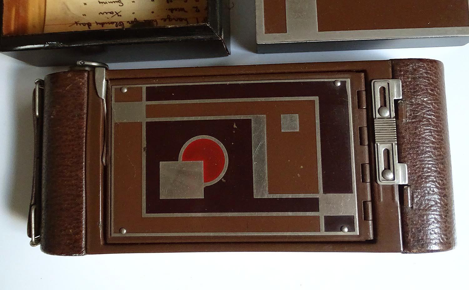1930 Art Deco Design Icon Kodak Gift Camera No. 1A with Original Jewel Boxes For Sale 10