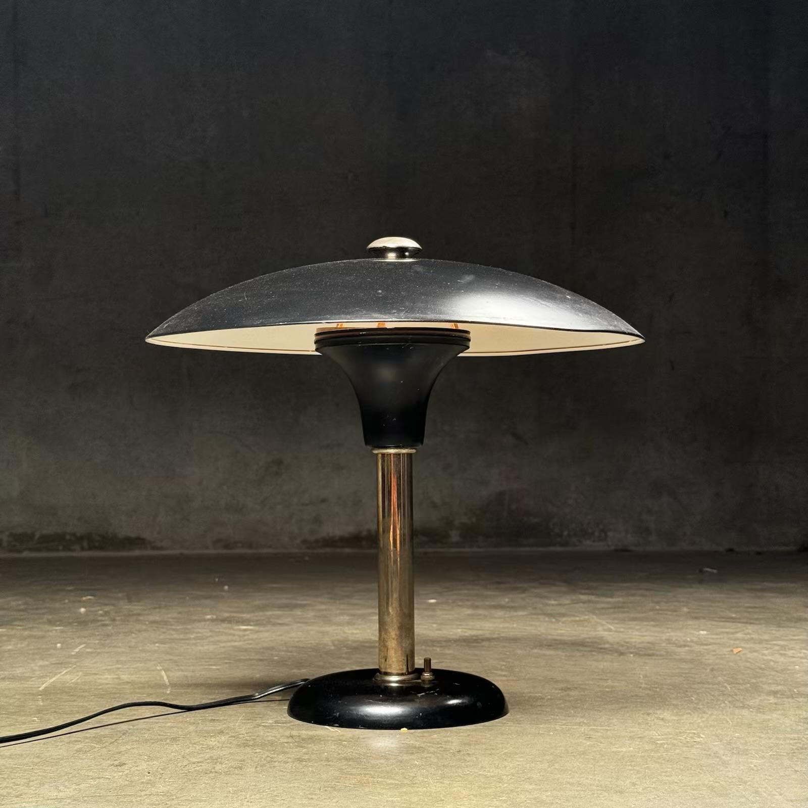 1930 Art-déco-Schreibtischlampe von Max Schumacher im Zustand „Gut“ im Angebot in Surrey, BC