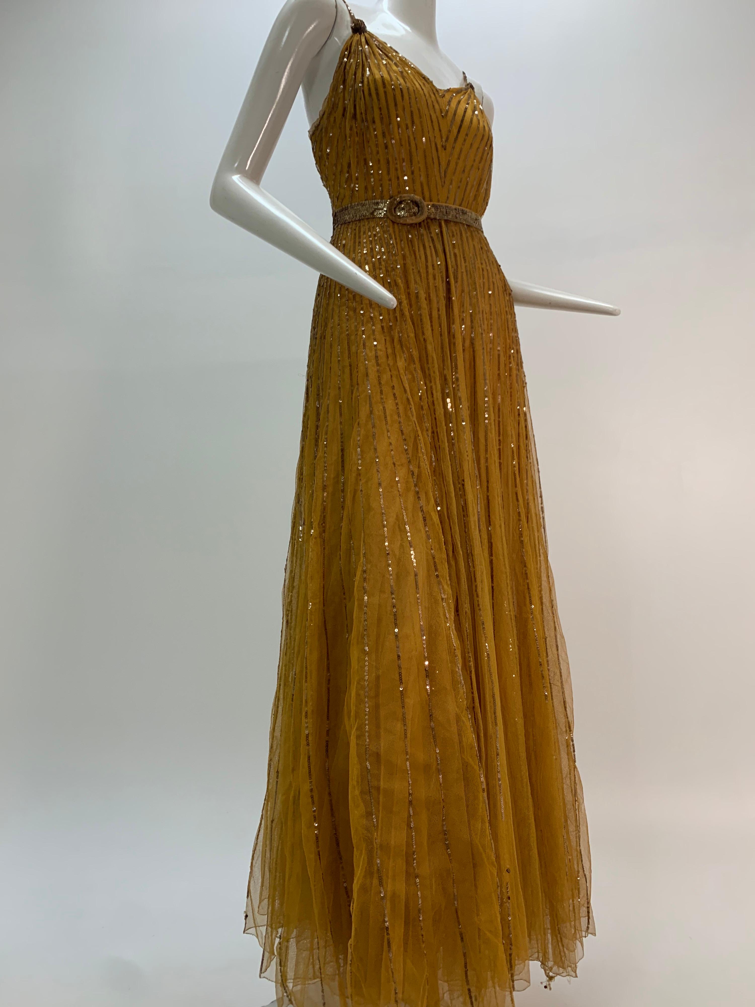 1930 Art Deco Golden Silk Net & Sequin Hollywood Starlet Gown For Sale 9