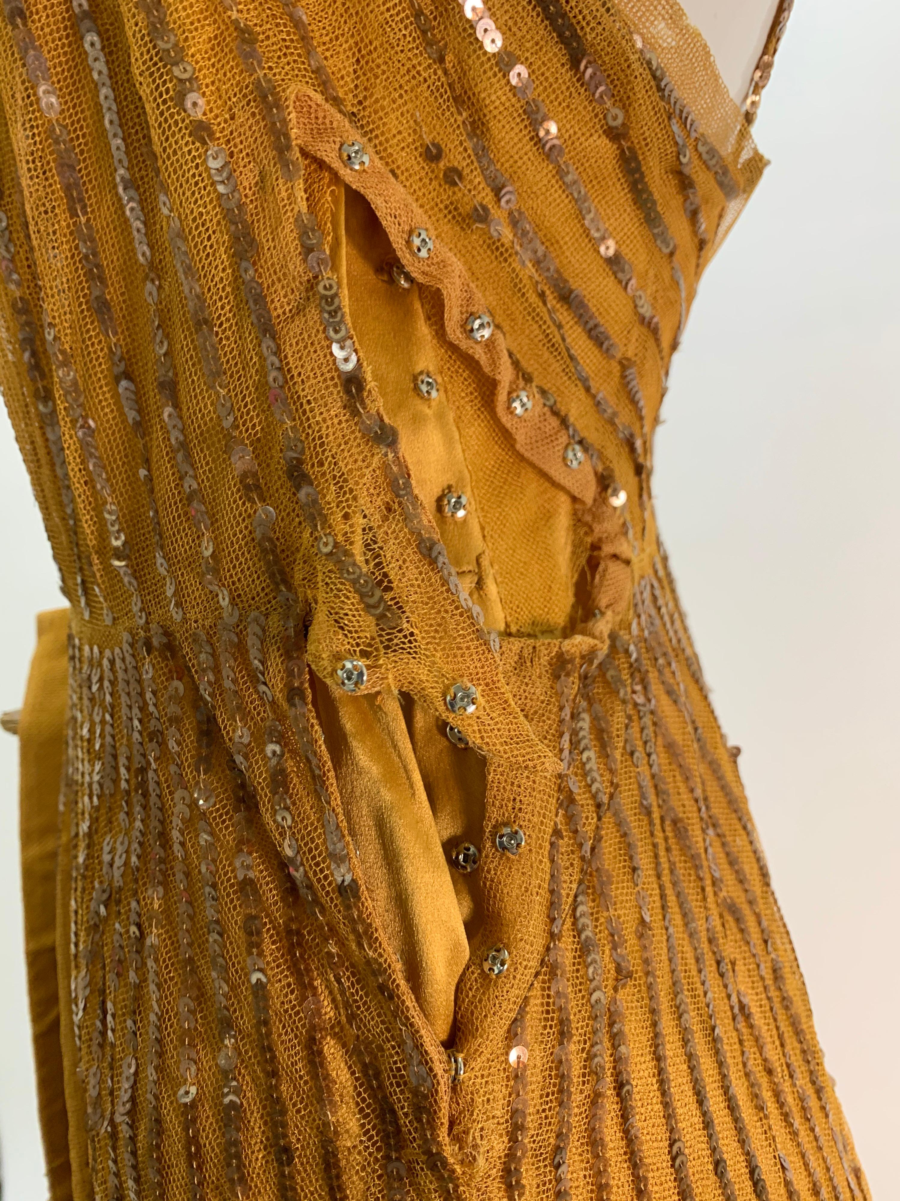 1930 Art Deco Golden Silk Net & Sequin Hollywood Starlet Gown For Sale 13