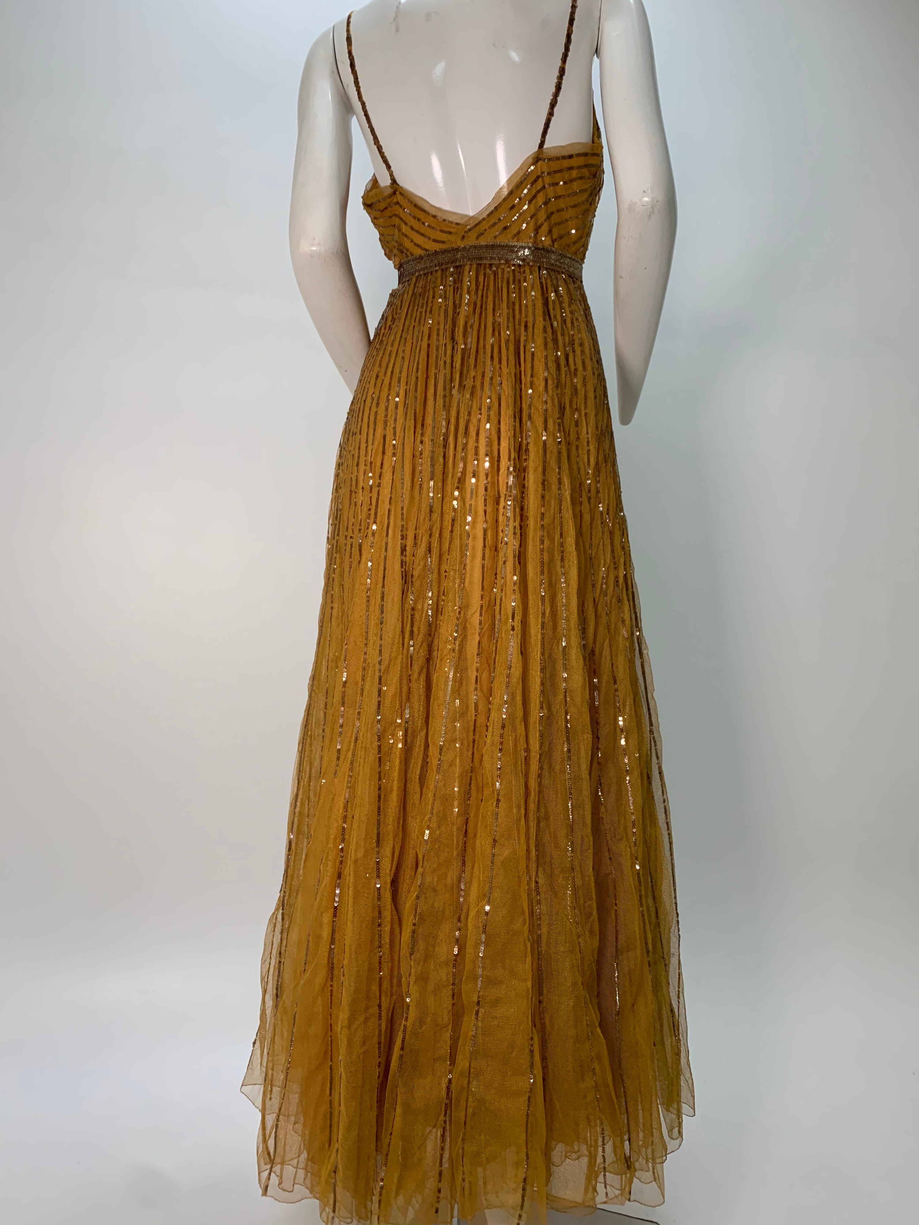 1930 Art Deco Golden Silk Net & Sequin Hollywood Starlet Gown For Sale 4