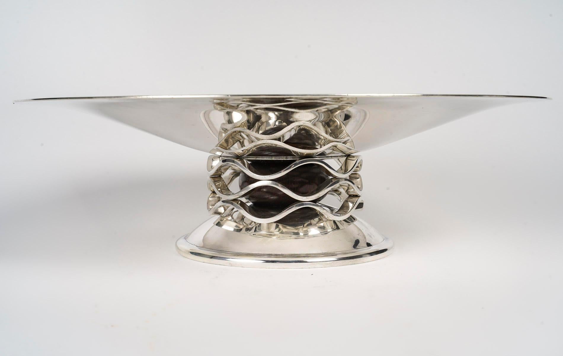 20th Century 1930 Art Deco Silver Plated Fruit Bowl by Christofle. For Sale