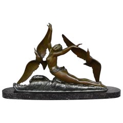 1930 Art Deco Jeune fille avec oiseaux Bronze Greene & Greene Patina by Melanie Greene