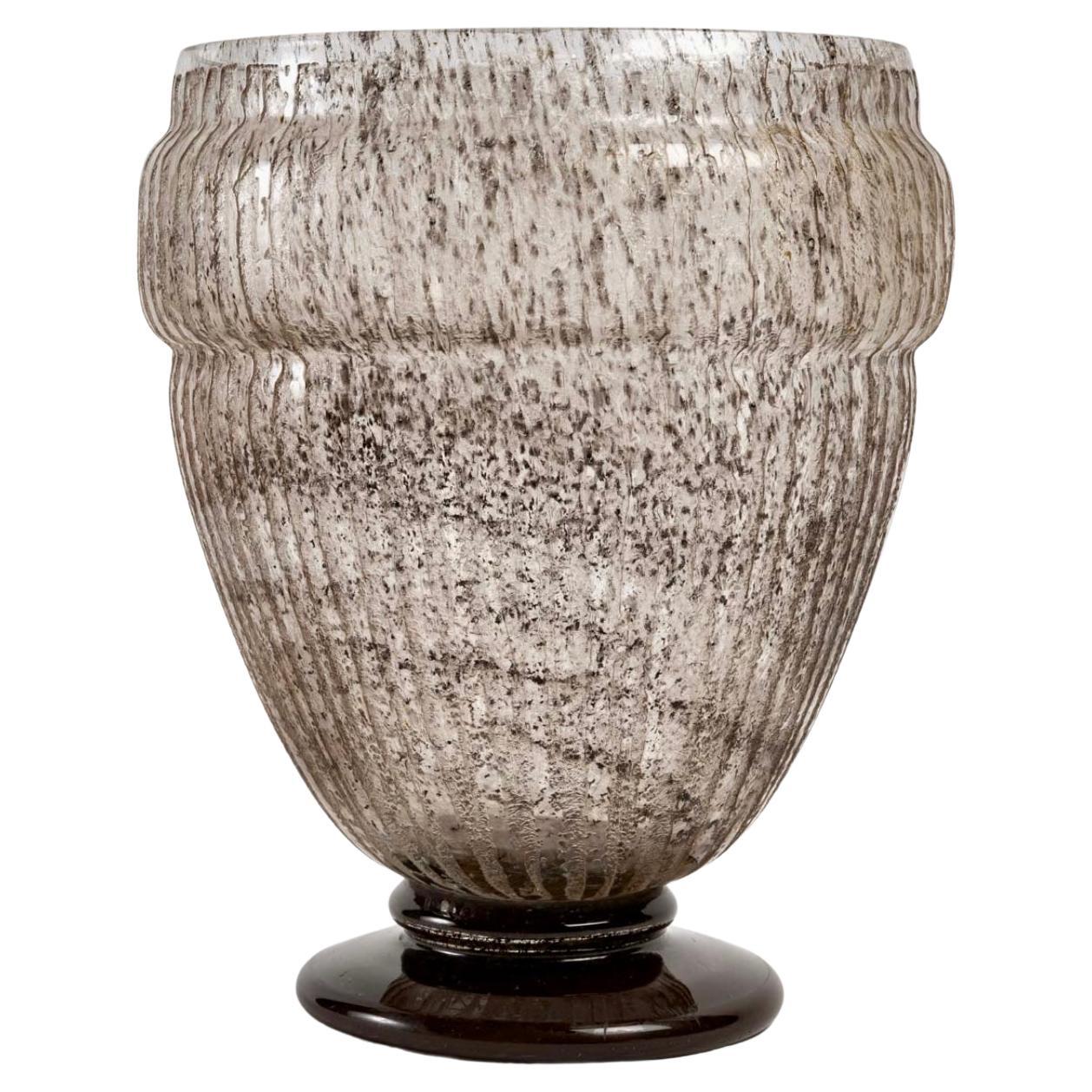 1930 Daum Nancy, Vase aus säuregeätztem Art-déco-Glas, Art déco 