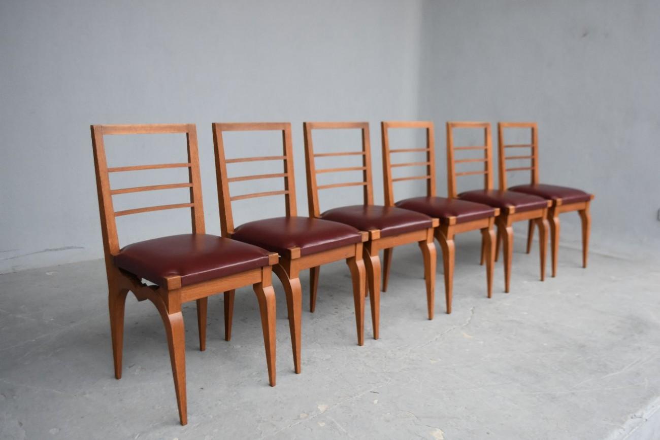 Série de chaises en chêne de 1930 avec plateau en cuir August de Vallin en vente 3