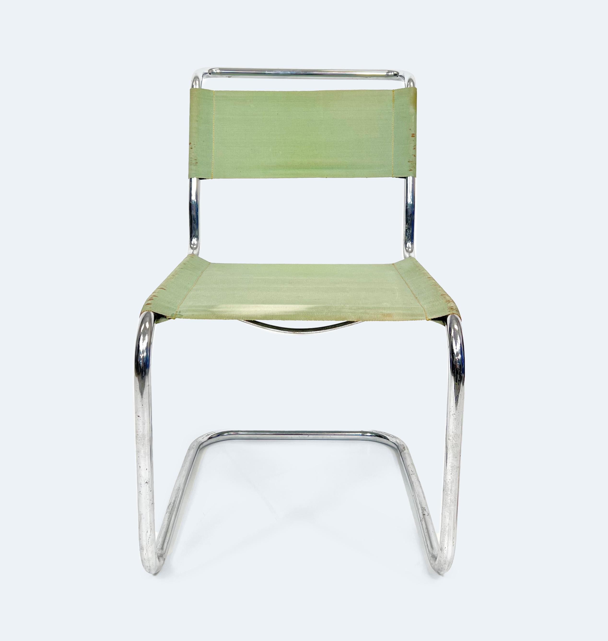 Step into the world of Bauhaus design with the iconic B33 Cantilever Chair, originally designed by Marcel Breuer in 1927/1928 and produced by Thonet Mundus AG starting in 1930. This timeless chair is a true masterpiece of modernist design,