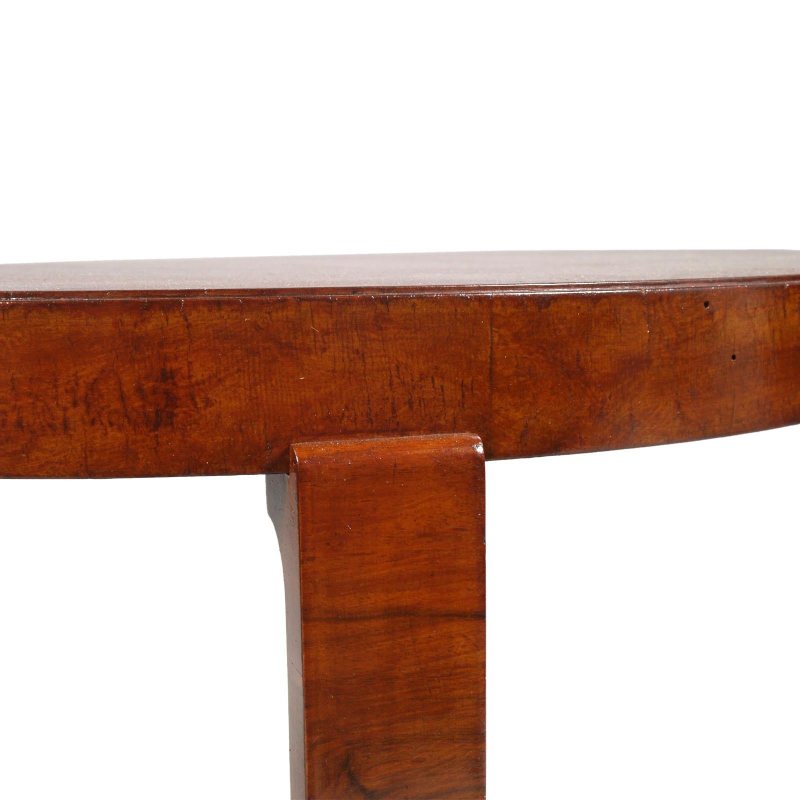 italien table d'appoint ovale 1930 Table basse Art Déco par Osvaldo Borsani en noyer plaqué en vente