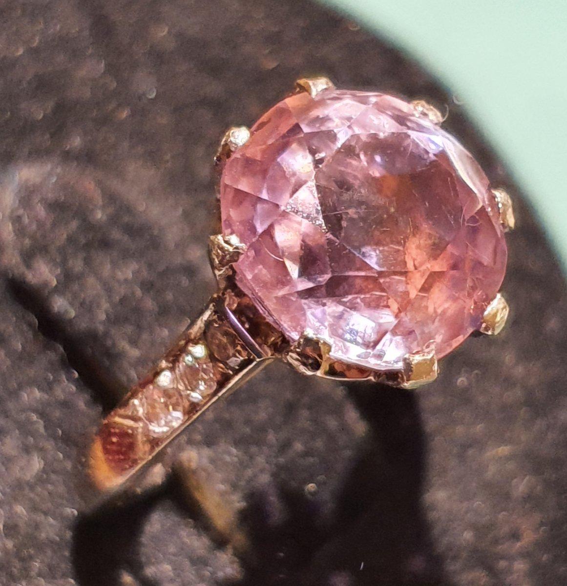 Round Cut 1930 Platinum And 18-carat Gold Ring, Faceted Amethyst And Pavé-cut Diamonds