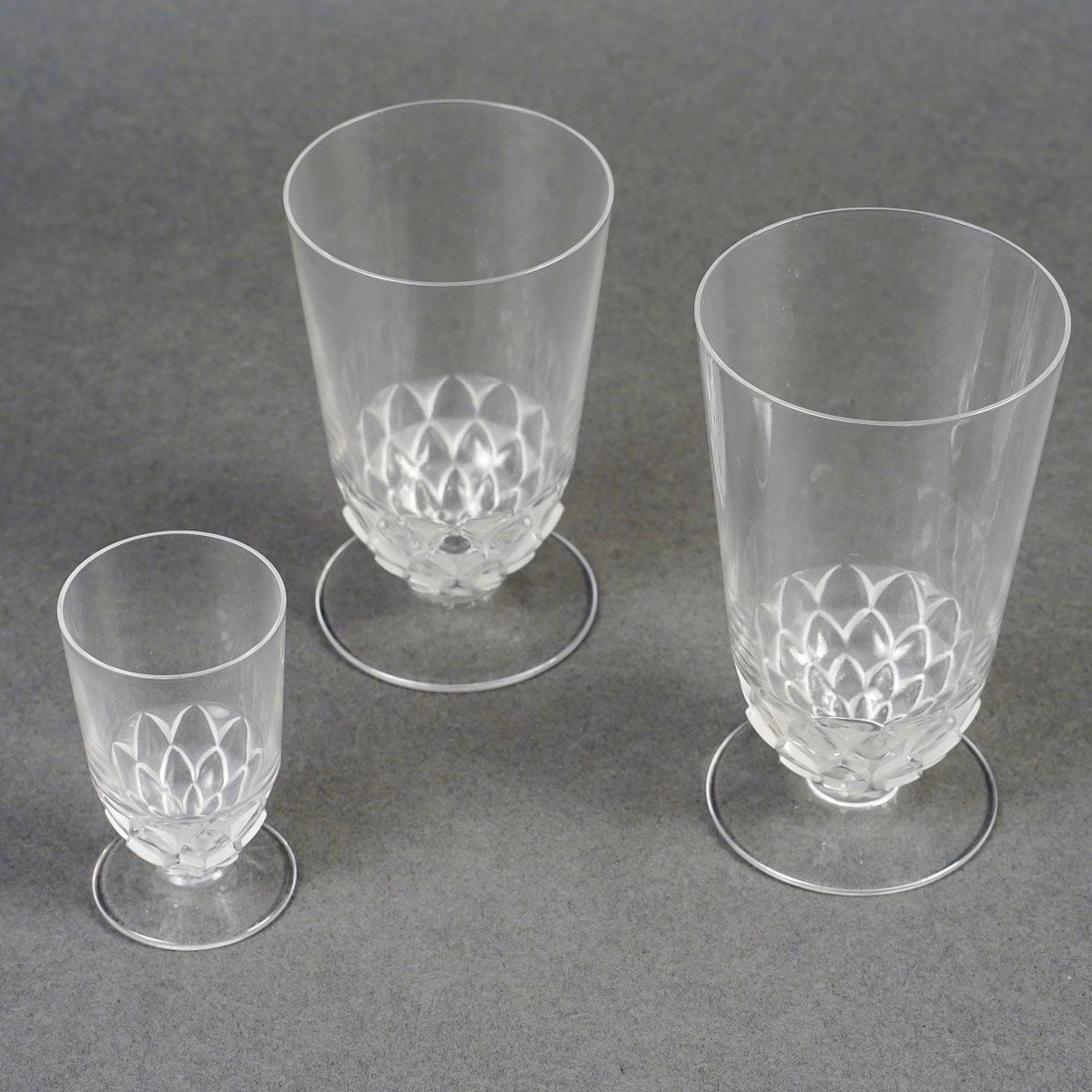 French 1930 René Lalique - Art Deco Glasses Saint Cyr Glass - 24 Pieces