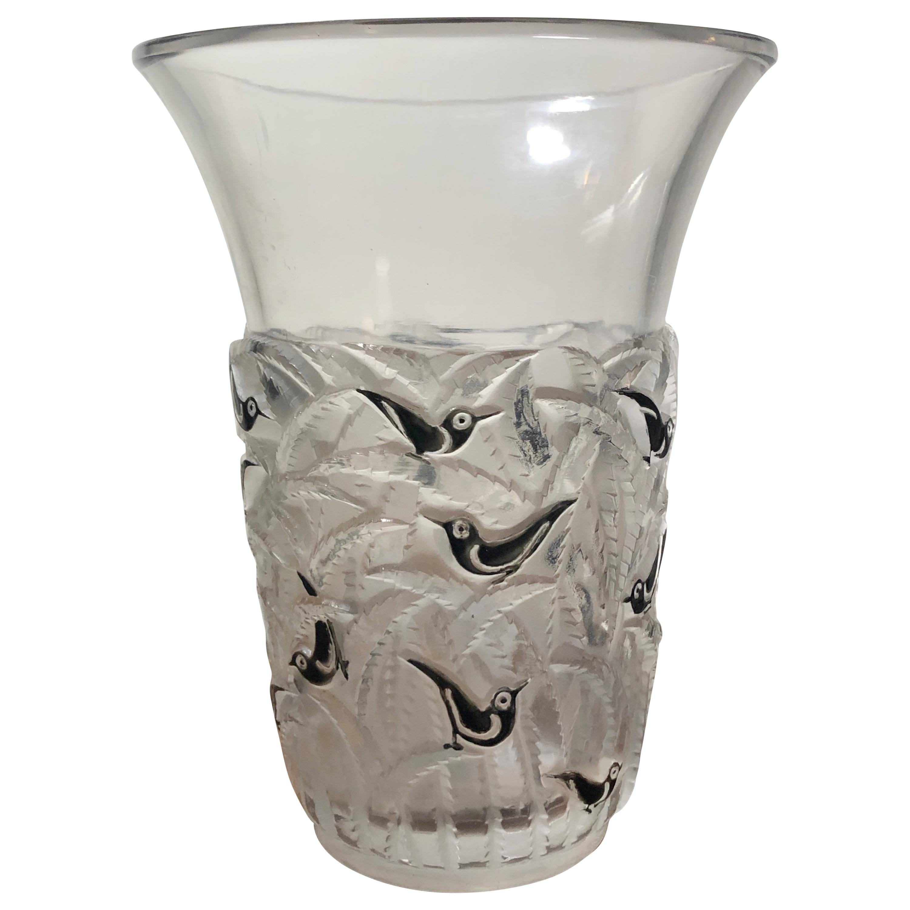 1930 Rene Lalique Borneo Vase in Frosted Glass with Shinny Original Black Enamel