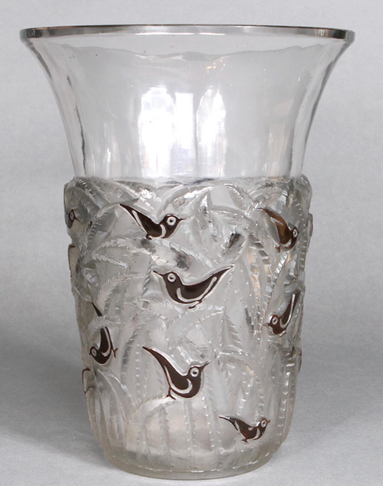Art Deco 1930 Rene Lalique Borneo Vase in Glass with Shinny Original Brown Enamel